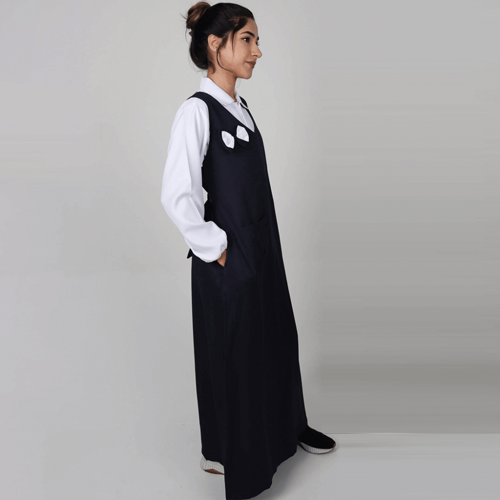 ⁦زي مريول مدرسي شيال أسود مع فيونكة⁩ - الصورة ⁦3⁩