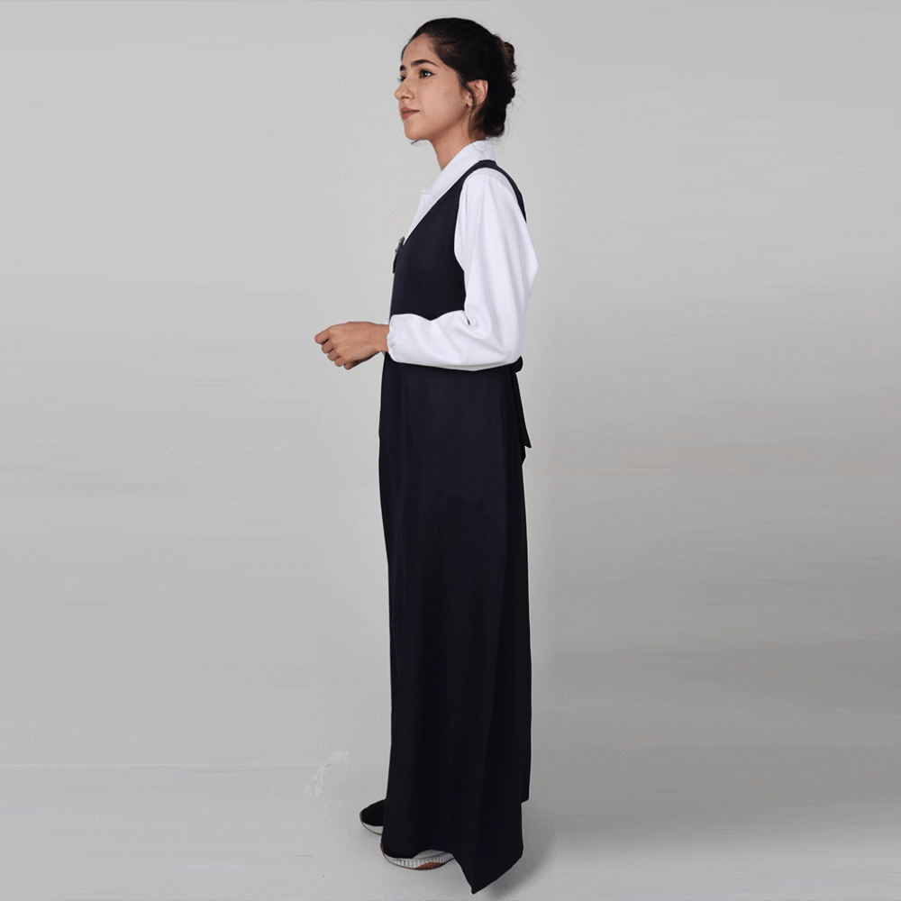 ⁦زي مريول مدرسي شيال أسود مع فيونكة⁩ - الصورة ⁦2⁩