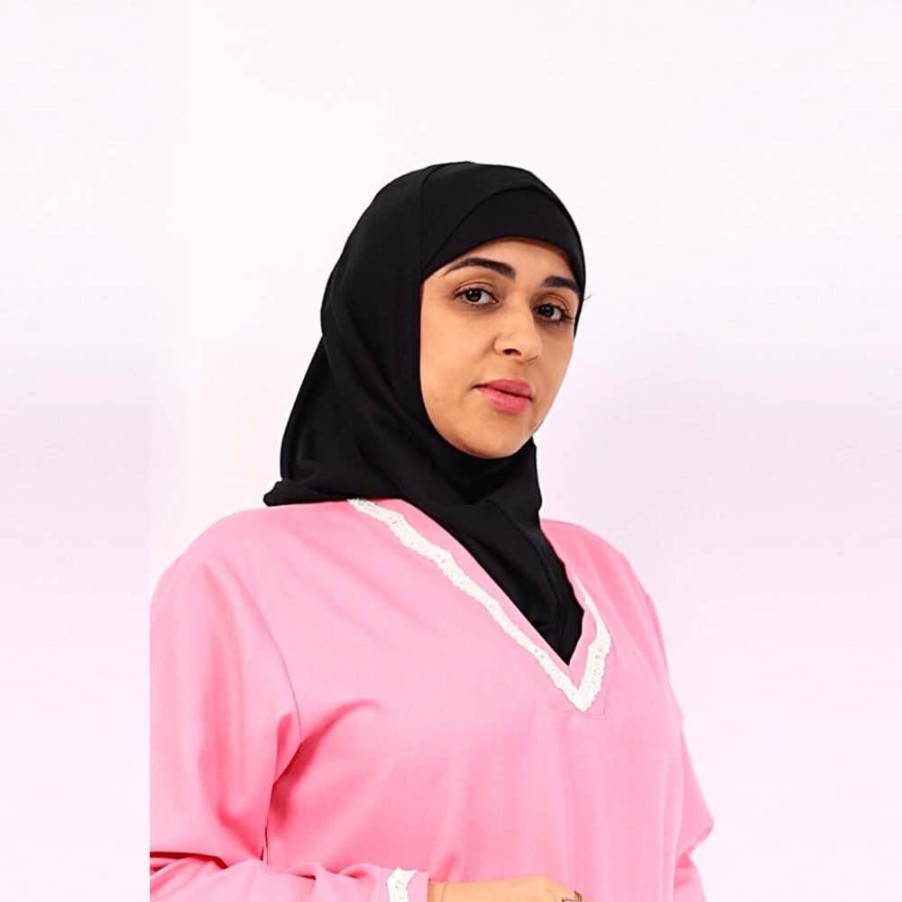 ⁦غطاء رأس أسود للعاملات المنزليات⁩ - الصورة ⁦4⁩